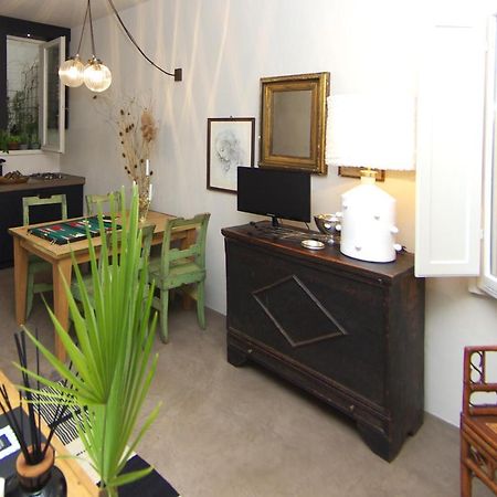 Appartamento Centro Citta Quartiere Oltrarno Con Una Camera Da Letto Firenze Eksteriør billede